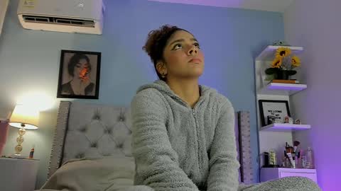 HANNA  online show from January 19, 2025, 2:47 am