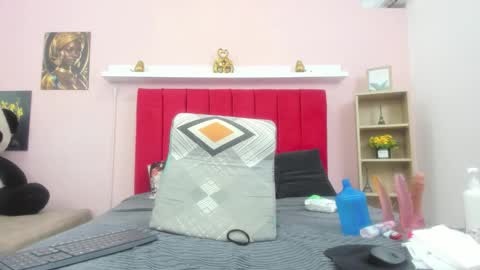 hanna_hornyx20 online show from October 11, 2025, 1:16 am