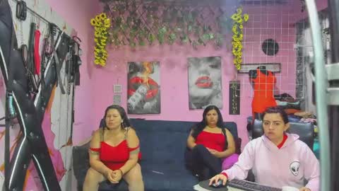 Snapshot of hanna_mature01 chatting on May 15, 2026, 12:34 pm Hanna online show from May 15, 2026, 12:34 pm