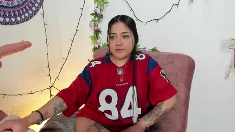 Snapshot of hanna_moore1 chatting on December 9, 2024, 10:41 pm Camila online show from December 9, 2024, 10:41 pm