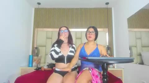 hannaANDcherri online show from November 24, 2025, 8:08 pm