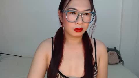 Hannah online show from September 22, 2025, 1:29 am