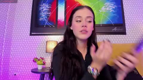 Hanna online show from November 20, 2025, 3:39 am