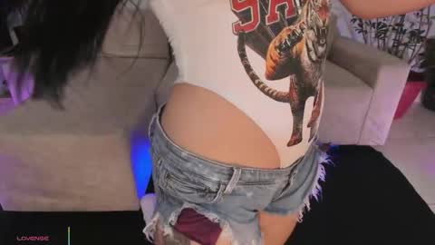 Hannah online show from January 12, 2026, 12:27 am