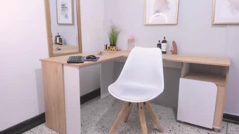 Maira online show from January 28, 2025, 8:36 pm