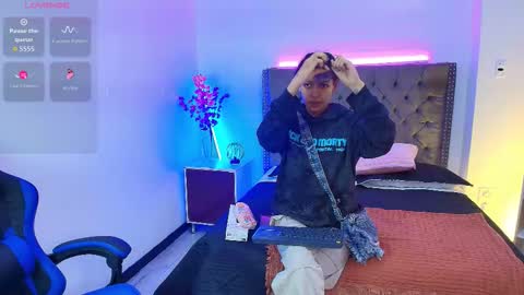 HannahBlue  online show from March 3, 2026, 12:11 pm