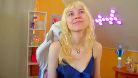 Hannah online show from April 26, 2026, 6:55 am