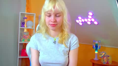 Hannah online show from April 30, 2026, 7:04 am