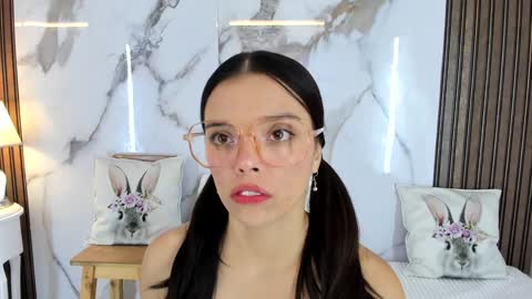 Hannahill69 online show from January 21, 2025, 4:43 am