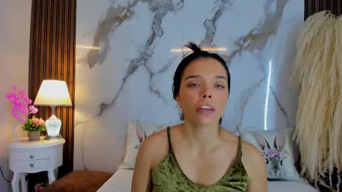 Hannahill69 online show from February 21, 2025, 4:29 am