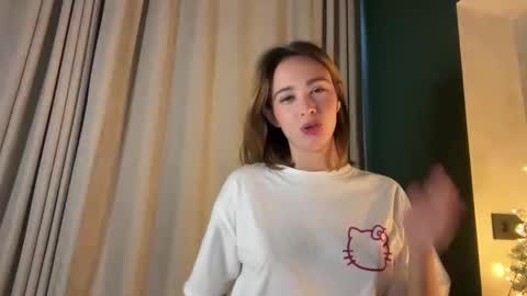 hannahinto online show from December 19, 2025, 12:56 pm