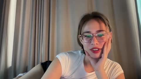 hannahinto online show from February 12, 2026, 12:44 pm