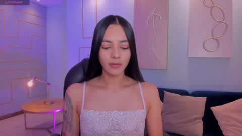 HANNAH J online show from February 5, 2025, 6:48 pm