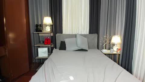 Hannah online show from January 12, 2025, 7:42 pm