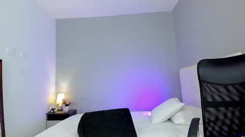 hannamartinnez online show from March 12, 2025, 8:41 pm