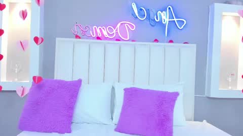 HannaPaola online show from February 19, 2025, 11:14 pm