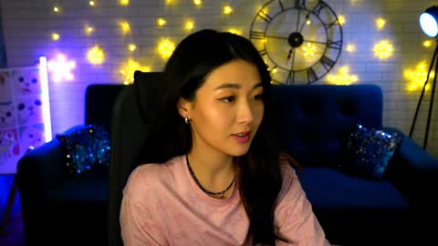 hannarosie online show from December 30, 2024, 7:53 pm