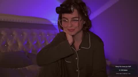 Snapshot of hannasthesia chatting on November 9, 2025, 6:17 pm Hanna online show from November 9, 2025, 6:17 pm