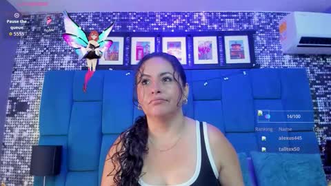 Snapshot of hanny_milf_ chatting on October 25, 2025, 11:29 am HANNY online show from October 25, 2025, 11:29 am