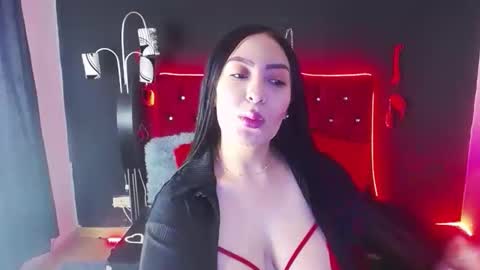 hanny online show from November 12, 2025, 8:41 pm