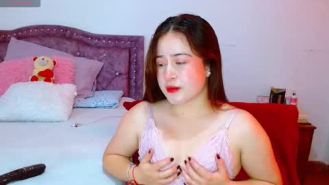 Snapshot of hanssel_tess chatting on February 22, 2026, 5:11 pm isabella online show from February 22, 2026, 5:11 pm