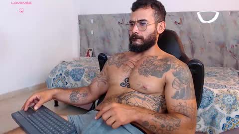 hanz_col online show from December 5, 2025, 10:46 am