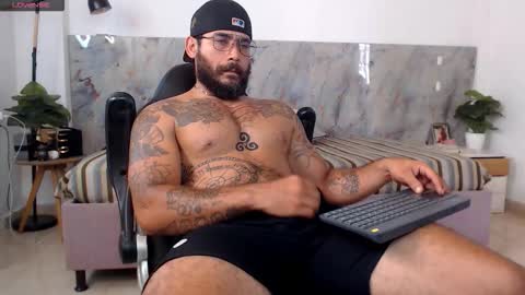 hanz_col online show from March 15, 2026, 4:02 pm