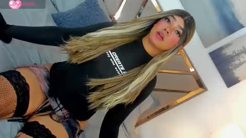Snapshot of hanz_sex chatting on October 1, 2025, 8:37 pm Hanz  online show from October 1, 2025, 8:37 pm