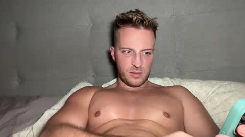 hanzlagerfelt online show from October 15, 2025, 11:16 pm