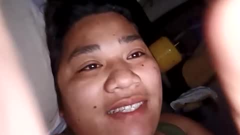 happy00725310 online show from September 19, 2025, 9:59 pm