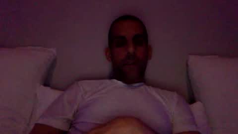 Snapshot of happy2334 chatting on February 7, 2026, 1:37 pm skysky6969 online show from February 7, 2026, 1:37 pm