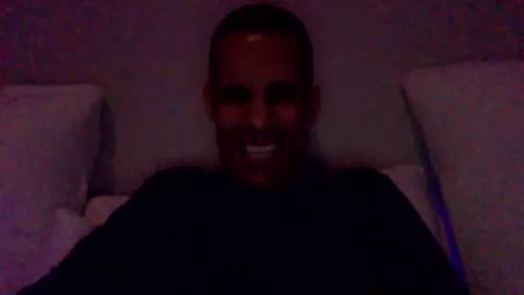 Snapshot of happy2334 chatting on February 20, 2026, 8:20 pm skysky6969 online show from February 20, 2026, 8:20 pm