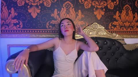 happy_cream_ online show from December 6, 2024, 1:33 pm