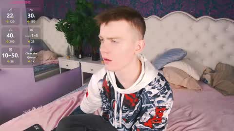 happydeimos online show from March 19, 2026, 10:47 pm