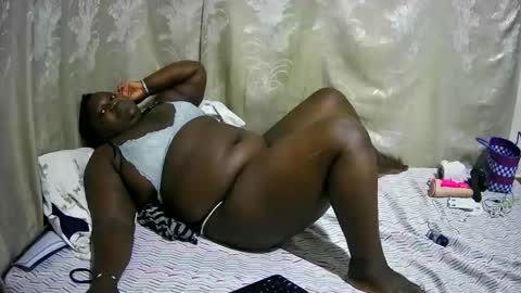 happysonia online show from February 8, 2026, 9:40 pm