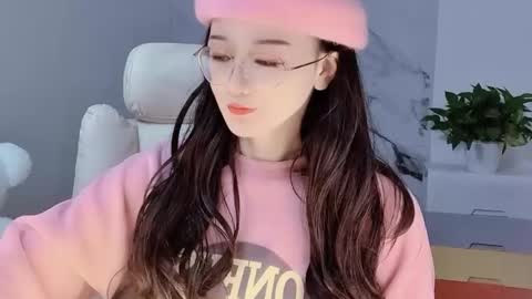 Daisy online show from December 10, 2024, 2:27 am