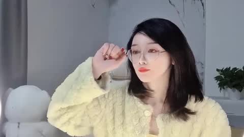 Daisy online show from March 8, 2025, 3:24 pm