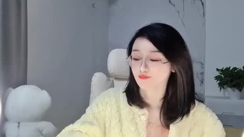 Daisy online show from March 8, 2025, 6:26 pm