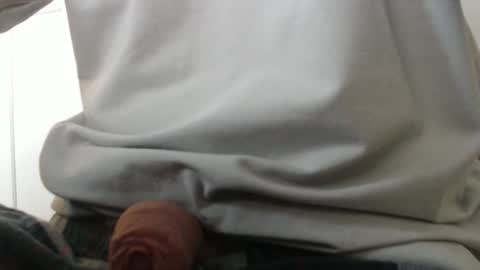 happyvelvetpaw online show from December 1, 2025, 9:58 am