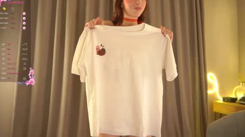 Vivy online show from February 14, 2025, 11:42 am