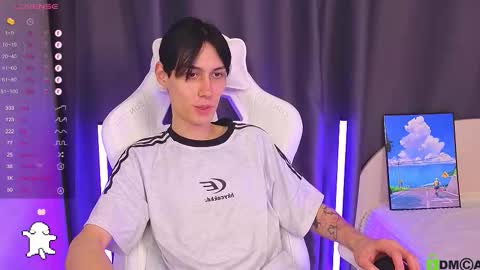 Mark online show from October 31, 2025, 9:38 pm