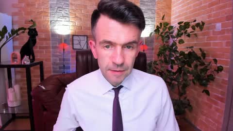 Steve online show from February 6, 2025, 2:04 pm