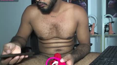 Snapshot of hardboy_latin chatting on December 15, 2024, 10:47 pm hardboy_latin online show from December 15, 2024, 10:47 pm