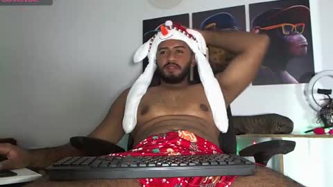 Snapshot of hardboy_latin chatting on December 23, 2024, 4:55 am hardboy_latin online show from December 23, 2024, 4:55 am