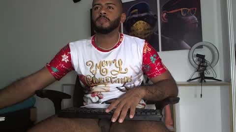 Snapshot of hardboy_latin chatting on December 31, 2024, 10:01 pm hardboy_latin online show from December 31, 2024, 10:01 pm