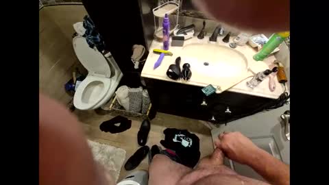 hardforu8675 online show from April 26, 2026, 9:29 am