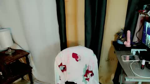 Snapshot of hardfox_xoxo chatting on January 21, 2025, 12:50 pm mj online show from January 21, 2025, 12:50 pm