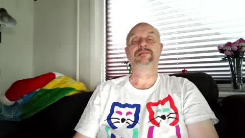 Snapshot of hardmrlazy chatting on June 7, 2026, 6:17 am MrLazy online show from June 7, 2026, 6:17 am