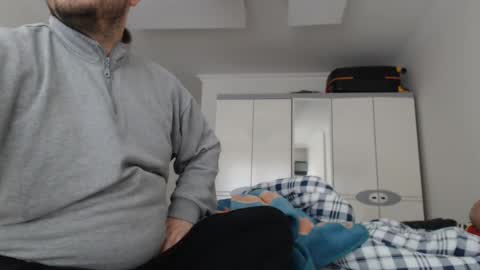 Instagrambrosmasters342          online show from February 19, 2025, 8:22 am