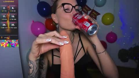 Tasya online show from December 16, 2025, 5:18 pm